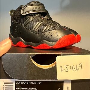 Jordan 6 Rings size 4C